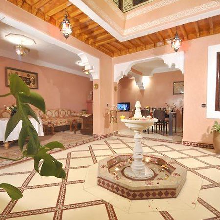 Riad La Famille مراكش المظهر الخارجي الصورة