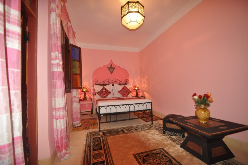 Riad La Famille مراكش المظهر الخارجي الصورة